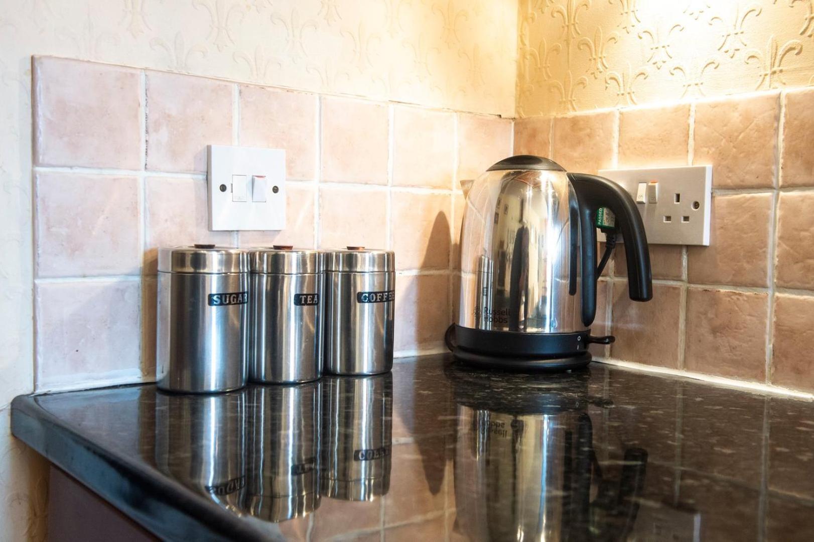 Guestready - Historic Edinburgh Old Town Apartment EDI Exterior photo